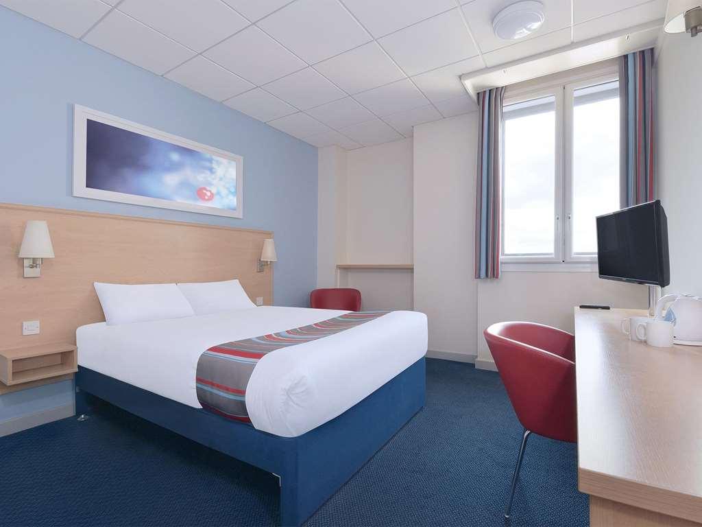 Travelodge Littlehampton Rustington Номер фото